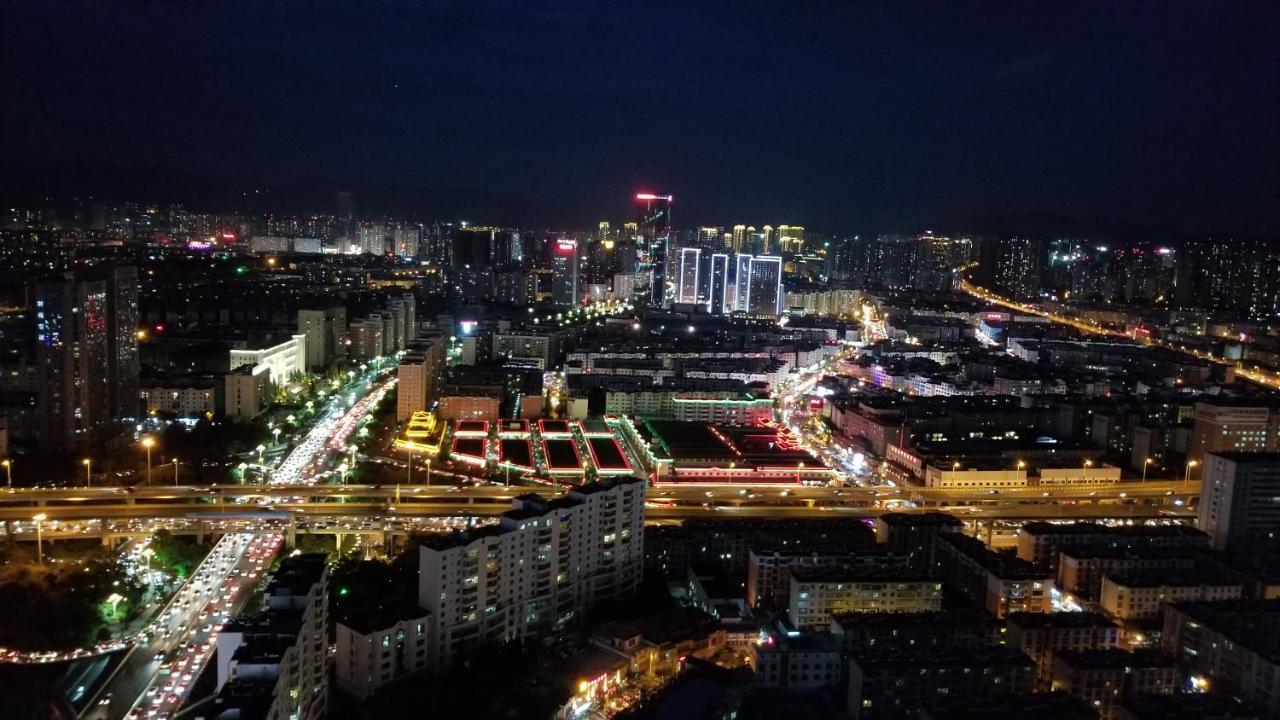 Kunming Hotel High Sky View Hotel Exterior foto